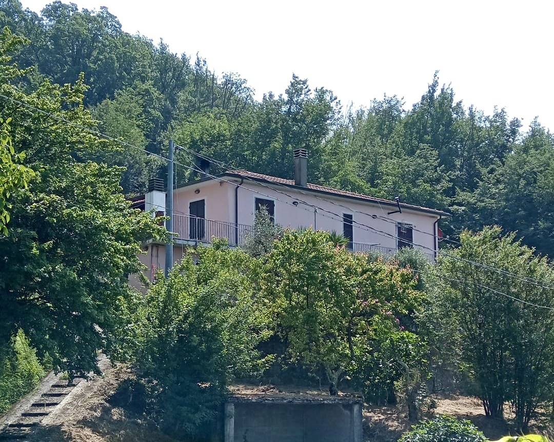 Casa Indipendente in Vendita a Podenzana Massa Carrara