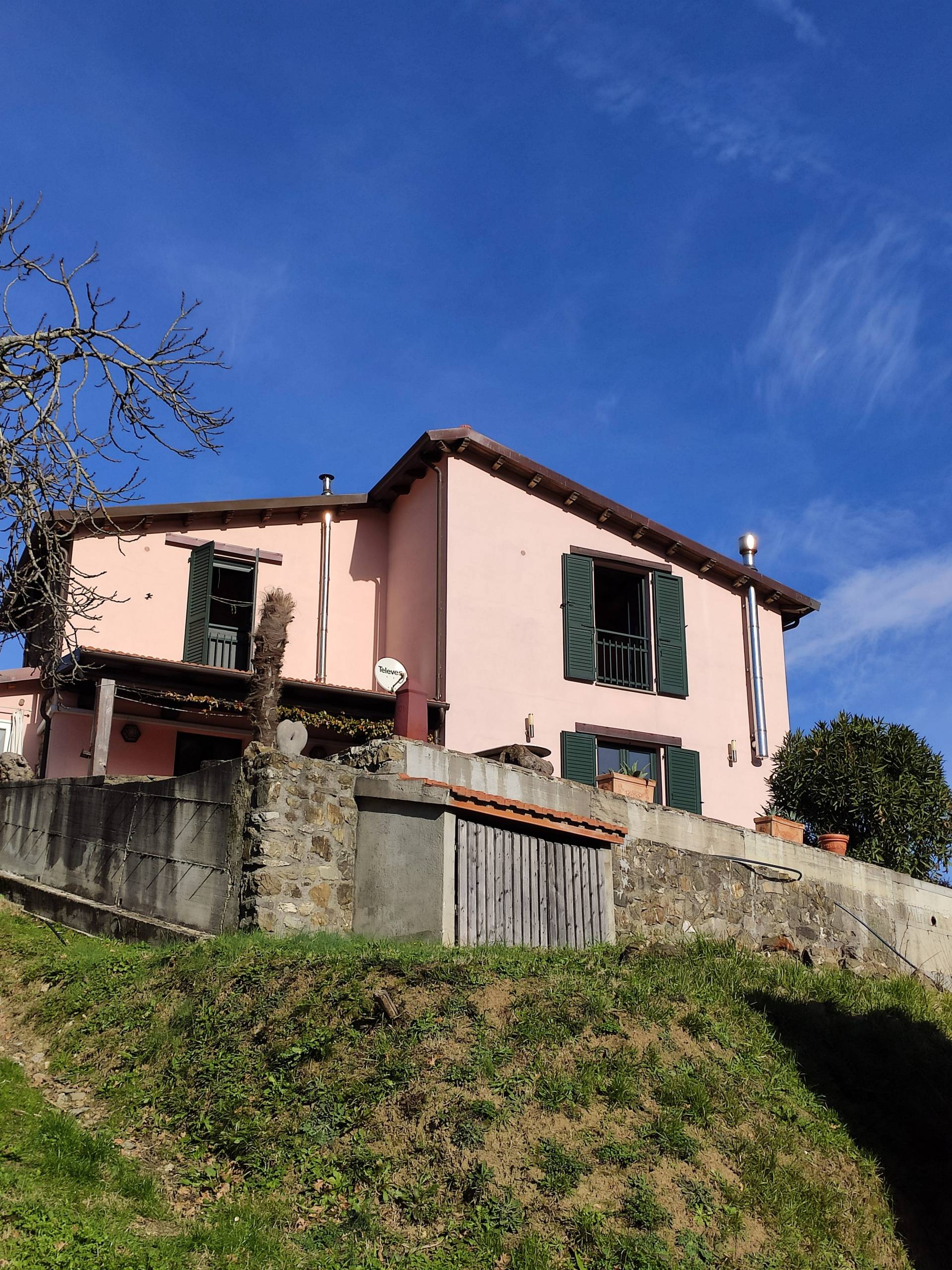 Casa Indipendente in Vendita a Aulla Massa Carrara