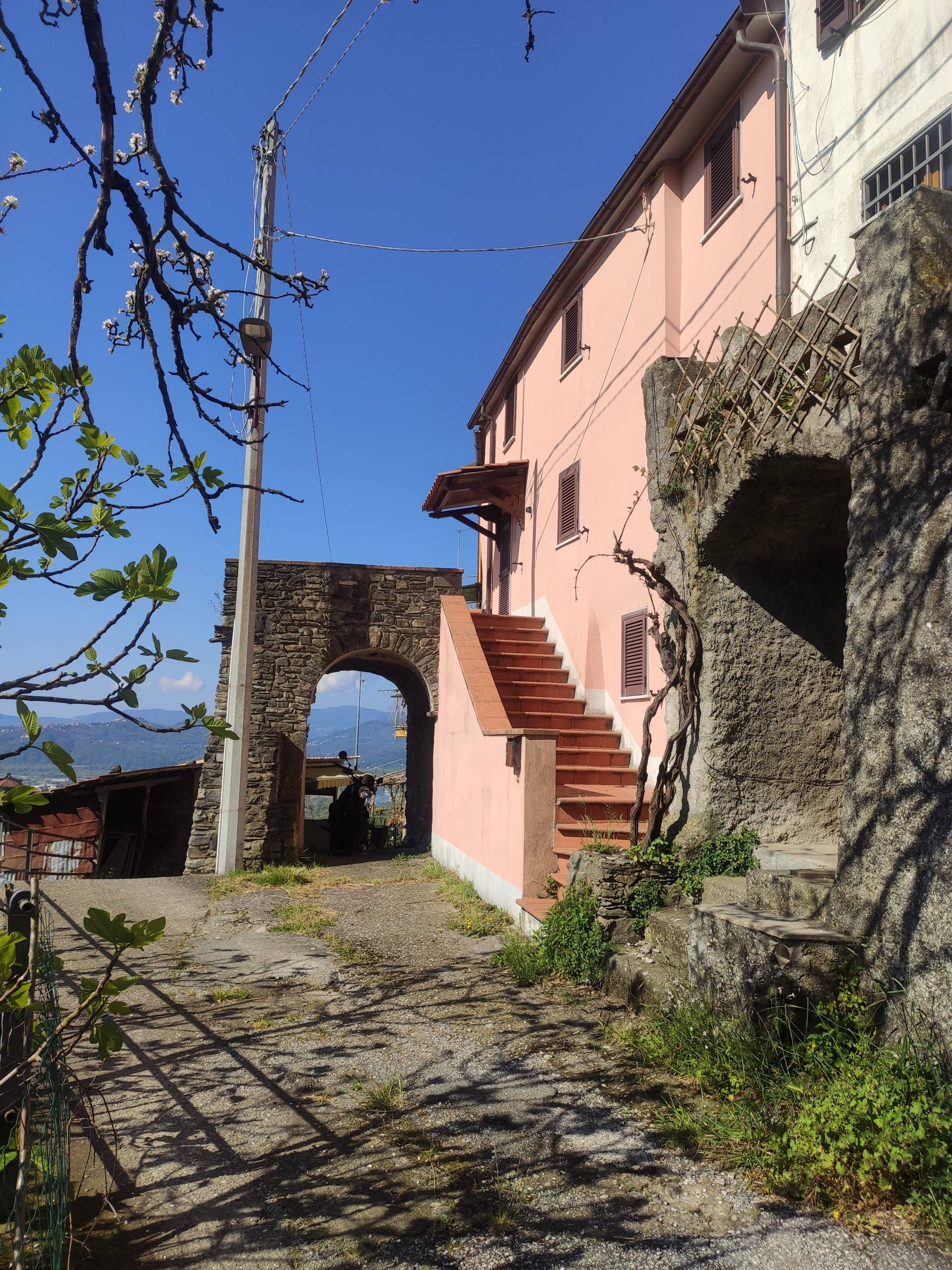 Casa Semindipendente in Vendita a Aulla Massa Carrara