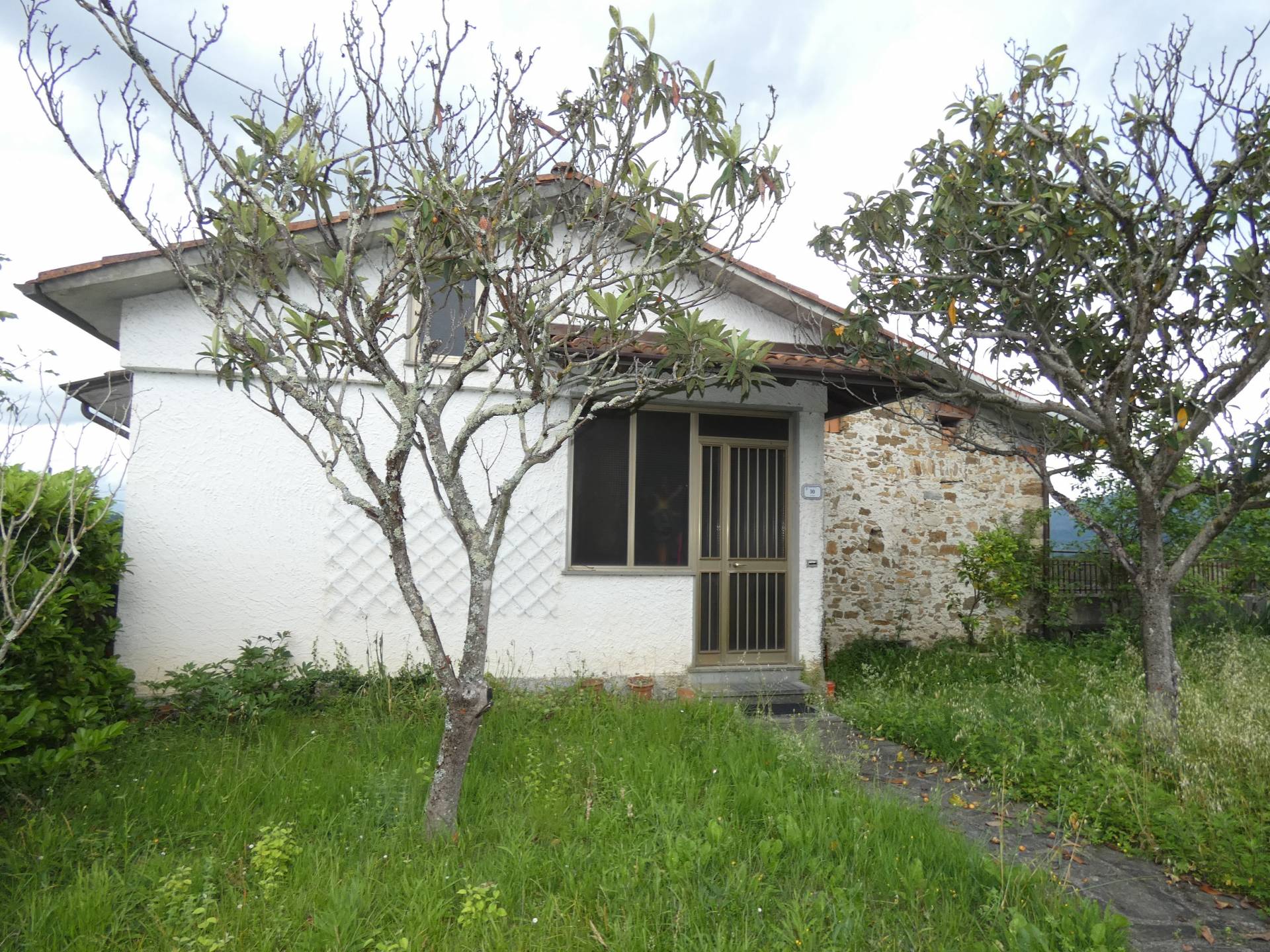 Casa Semindipendente in Vendita a Tresana Massa Carrara