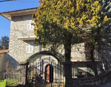 Casa Semindipendente in Vendita a Comano Massa Carrara
