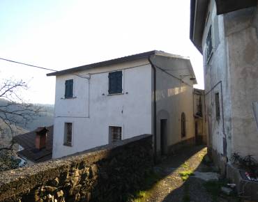 Casa Semindipendente in Vendita a Tresana Massa Carrara