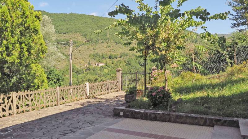 Casa Indipendente in Vendita a Casola in Lunigiana Massa Carrara