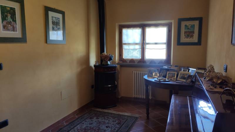 Villa in Vendita a Aulla Massa Carrara