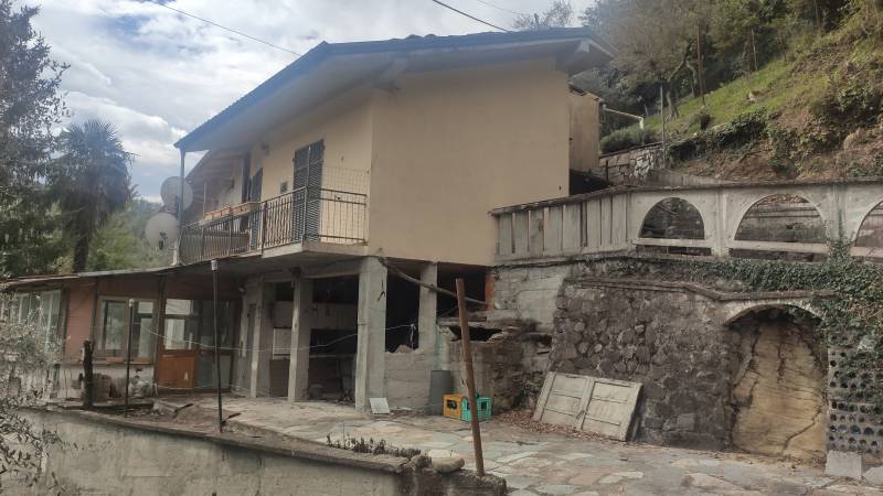 Casa Indipendente in Vendita a Fivizzano Massa Carrara