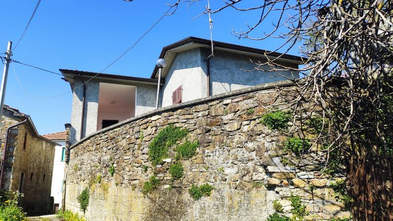 Casa Indipendente in Vendita a Fivizzano Massa Carrara