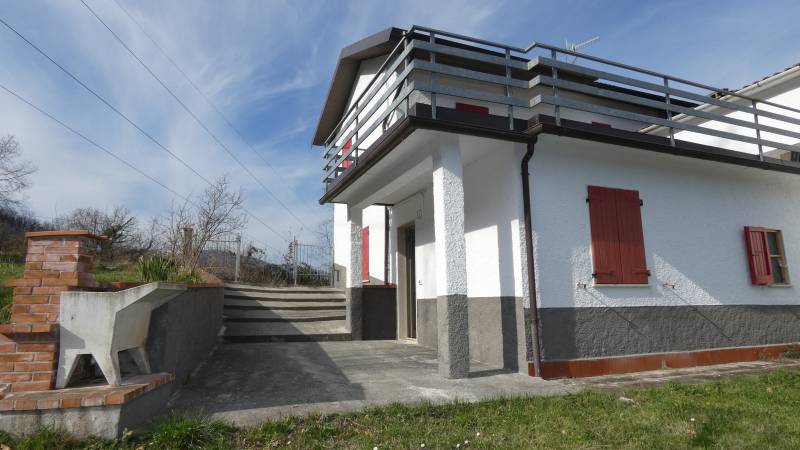 Casa Semindipendente in Vendita a Tresana Massa Carrara