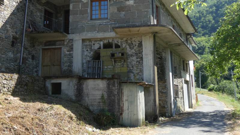 Casa Semindipendente in Vendita a Tresana Massa Carrara
