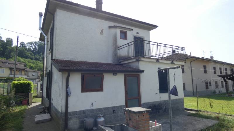 Casa Indipendente in Vendita a Filattiera Massa Carrara