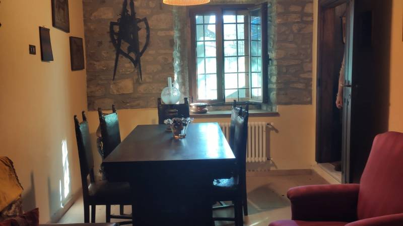 Casa Semindipendente in Vendita a Comano Massa Carrara