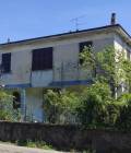 Casa indip.te con giardino e terreno C335